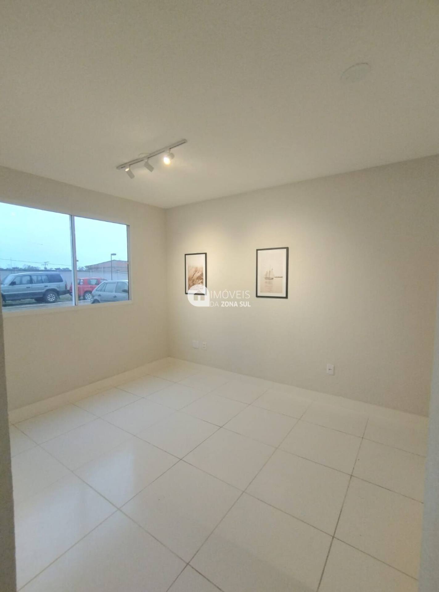 Apartamento para Vender com 1 vaga de garagem com 2 quartos 1 banheiro no bairro Restinga em Porto Alegre/RS