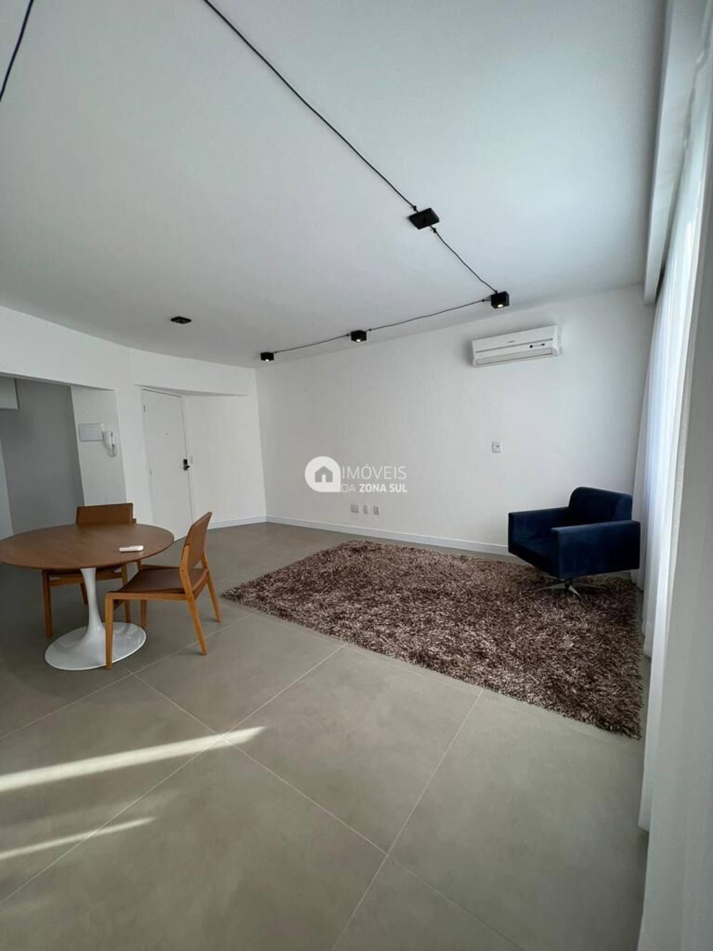 Apartamento para Vender com 1 vaga de garagem com 2 quartos 2 banheiros 1 suíte no bairro Tristeza em Porto Alegre/RS
