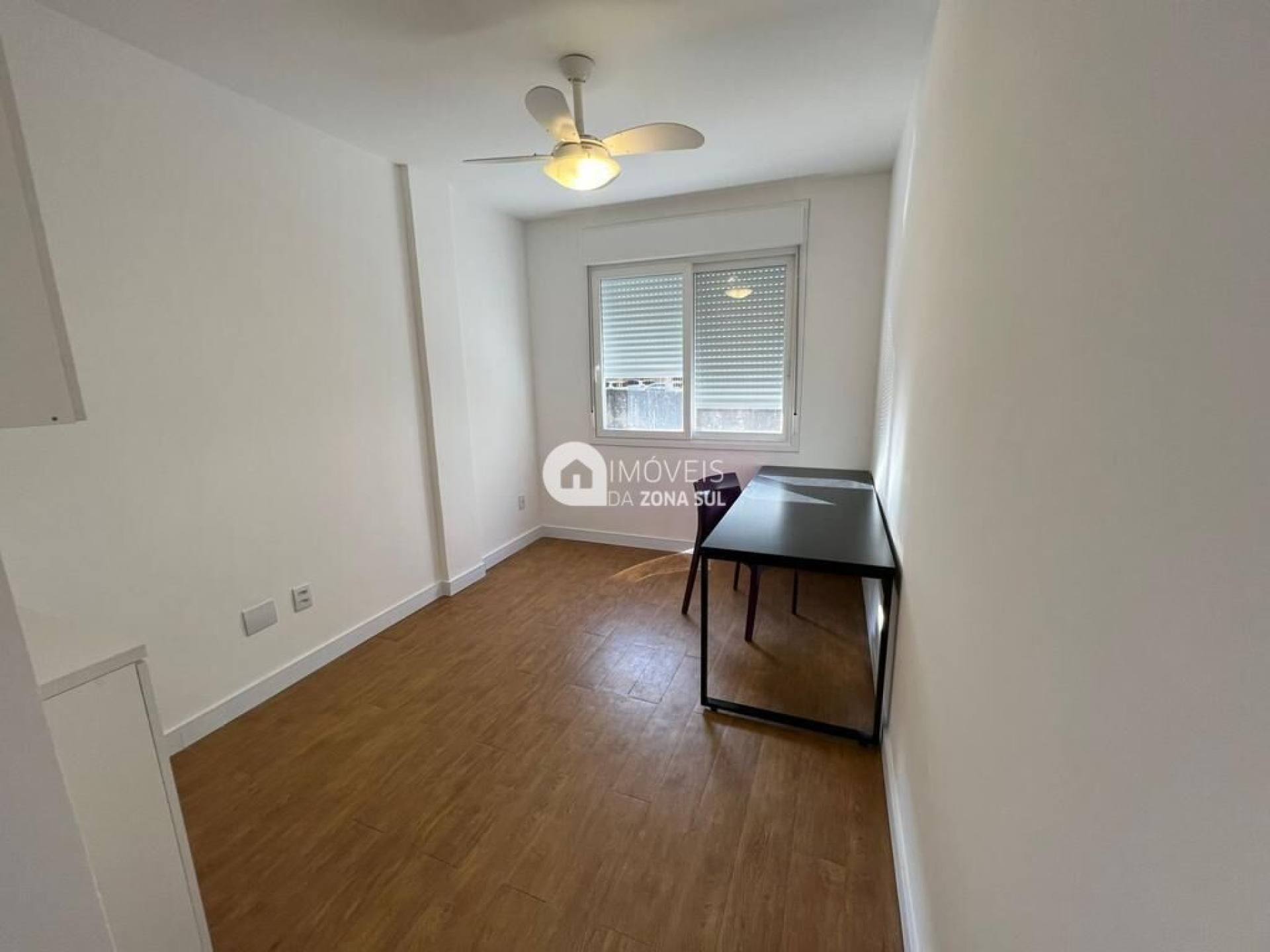 Apartamento para Vender com 1 vaga de garagem com 2 quartos 2 banheiros 1 suíte no bairro Tristeza em Porto Alegre/RS
