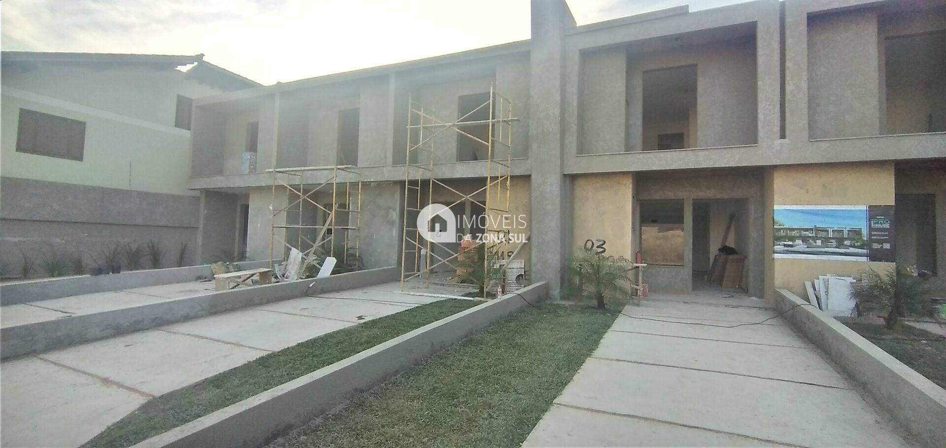 Casa para Vender com 2 vagas de garagem com 3 quartos 2 banheiros 1 suíte no bairro Hípica em Porto Alegre/RS