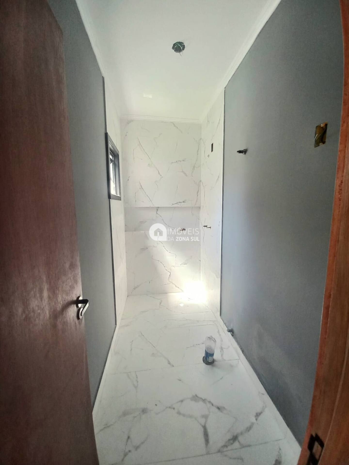 Casa para Vender com 2 vagas de garagem com 3 quartos 1 banheiro 1 suíte no bairro Hípica em Porto Alegre/RS