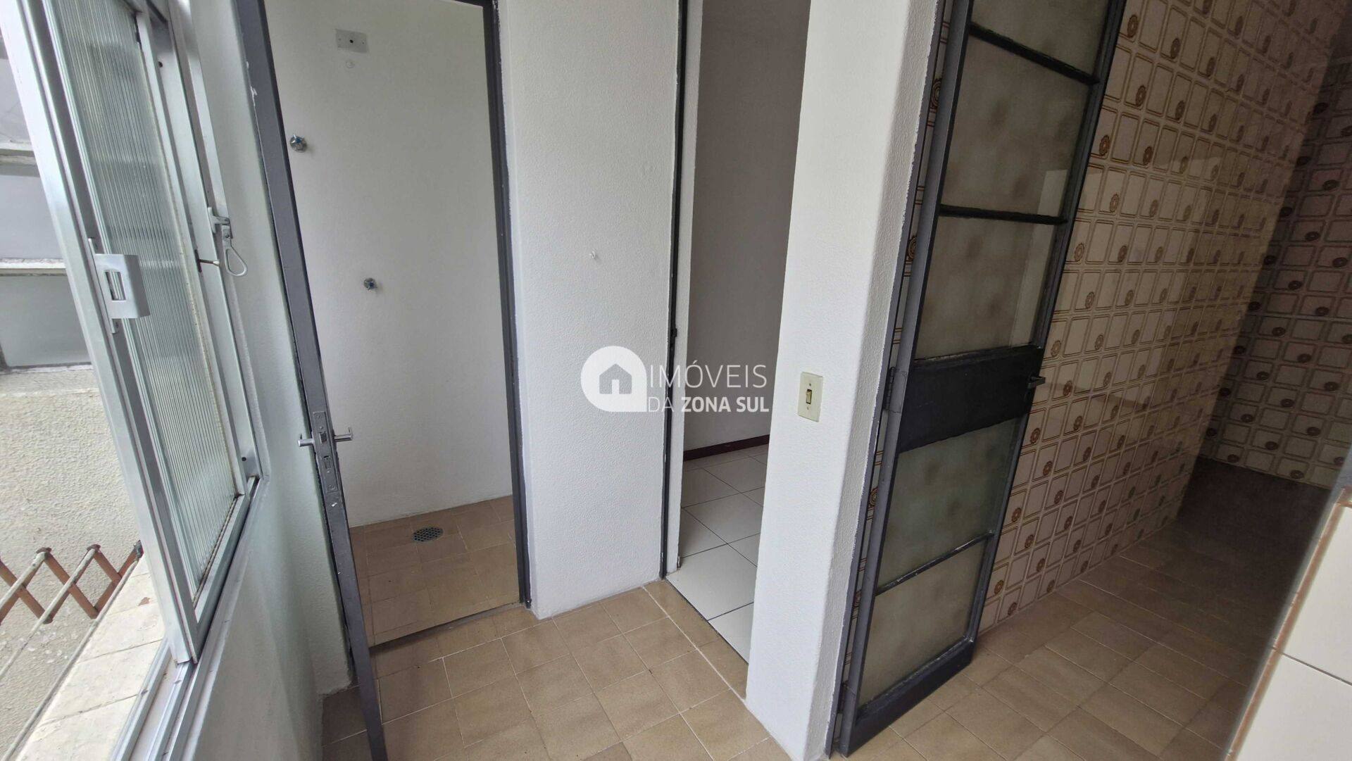 Apartamento para Alugar com 3 quartos 2 banheiros no bairro Tristeza em Porto Alegre/RS