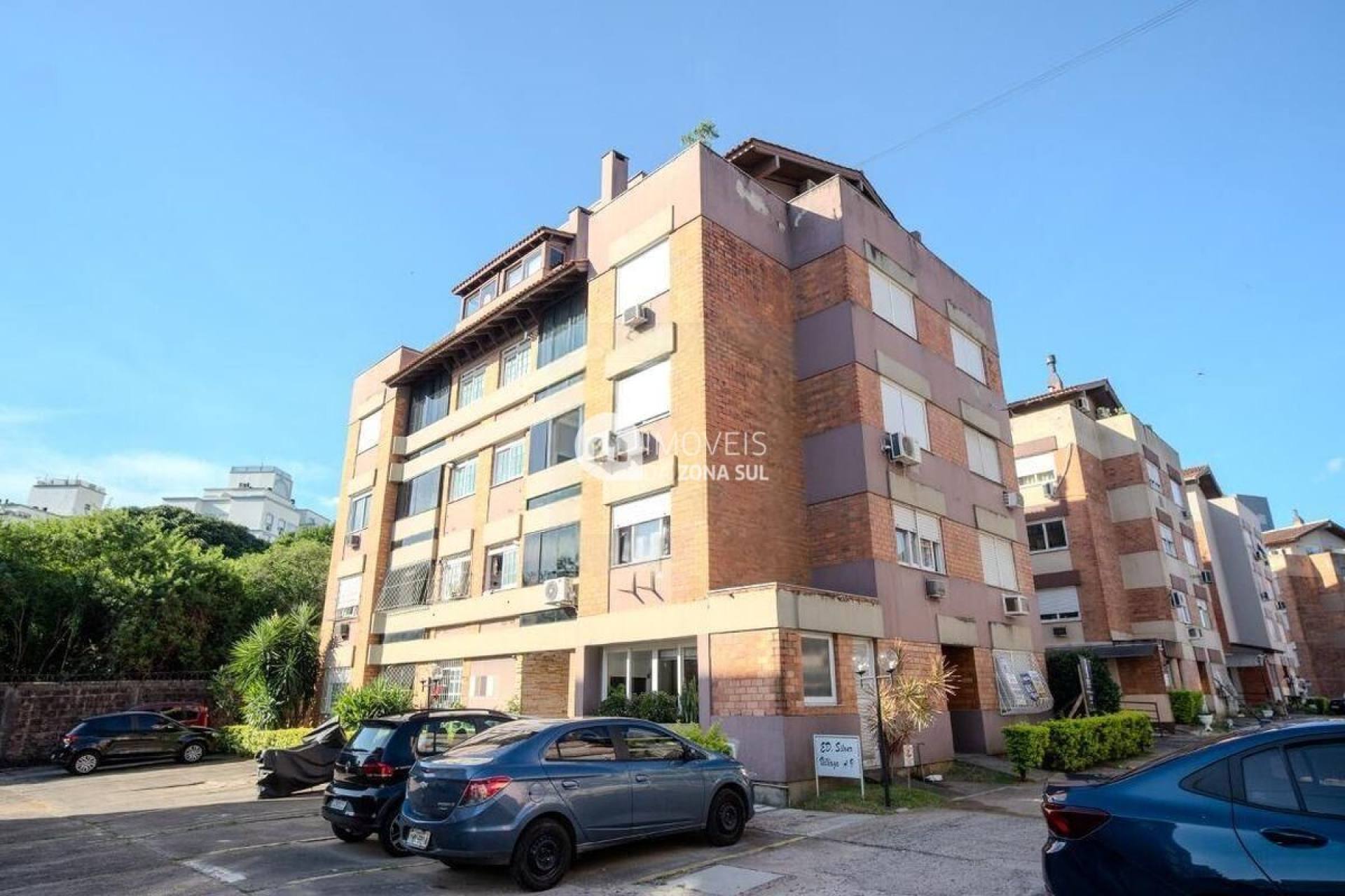 Ótimo Apartamento Térreo na Cavalhada