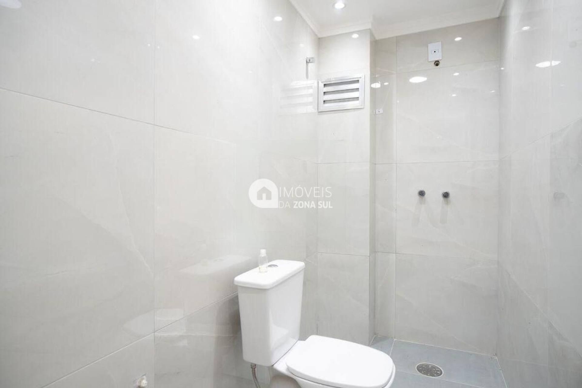 Ótimo Apartamento Térreo na Cavalhada