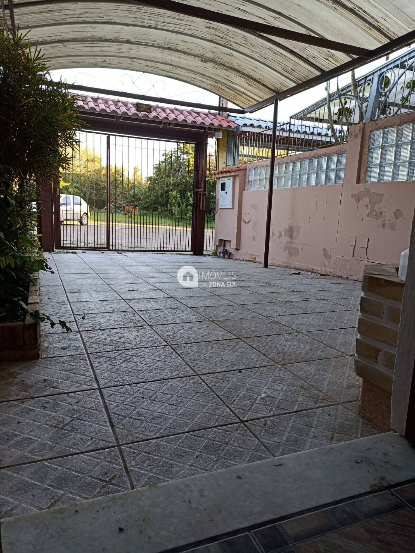 Casa para Vender com 2 vagas de garagem com 3 quartos 1 banheiro no bairro Hípica em Porto Alegre/RS
