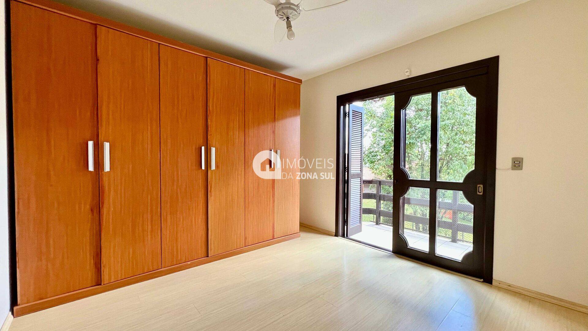 Apartamento para Vender com 1 vaga de garagem com 2 quartos 2 banheiros 1 suíte no bairro Centro em Canela/RS