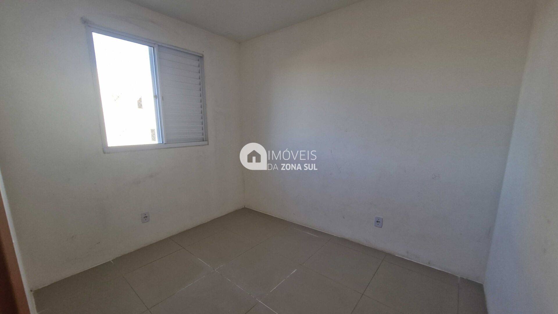 Apartamento para Alugar com 1 vaga de garagem com 2 quartos 1 banheiro no bairro Vila Nova em Porto Alegre/RS