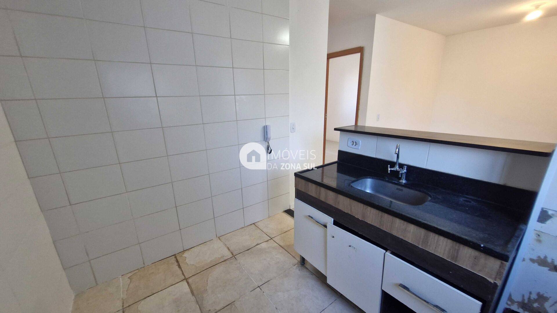 Apartamento para Alugar com 1 vaga de garagem com 2 quartos 1 banheiro no bairro Vila Nova em Porto Alegre/RS
