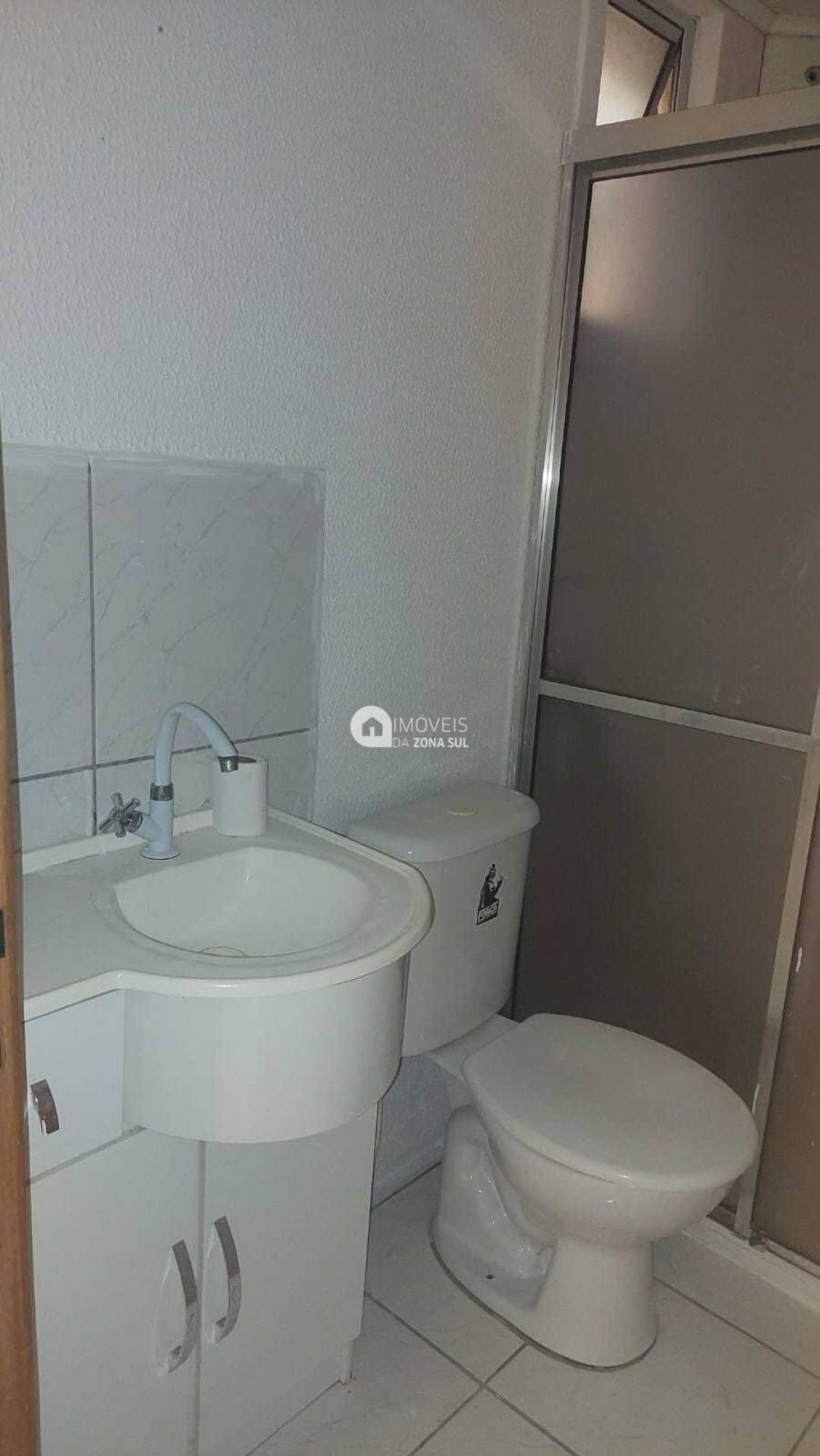 Apartamento para Vender com 1 vaga de garagem com 2 quartos 1 banheiro no bairro Vila Nova em Porto Alegre/RS
