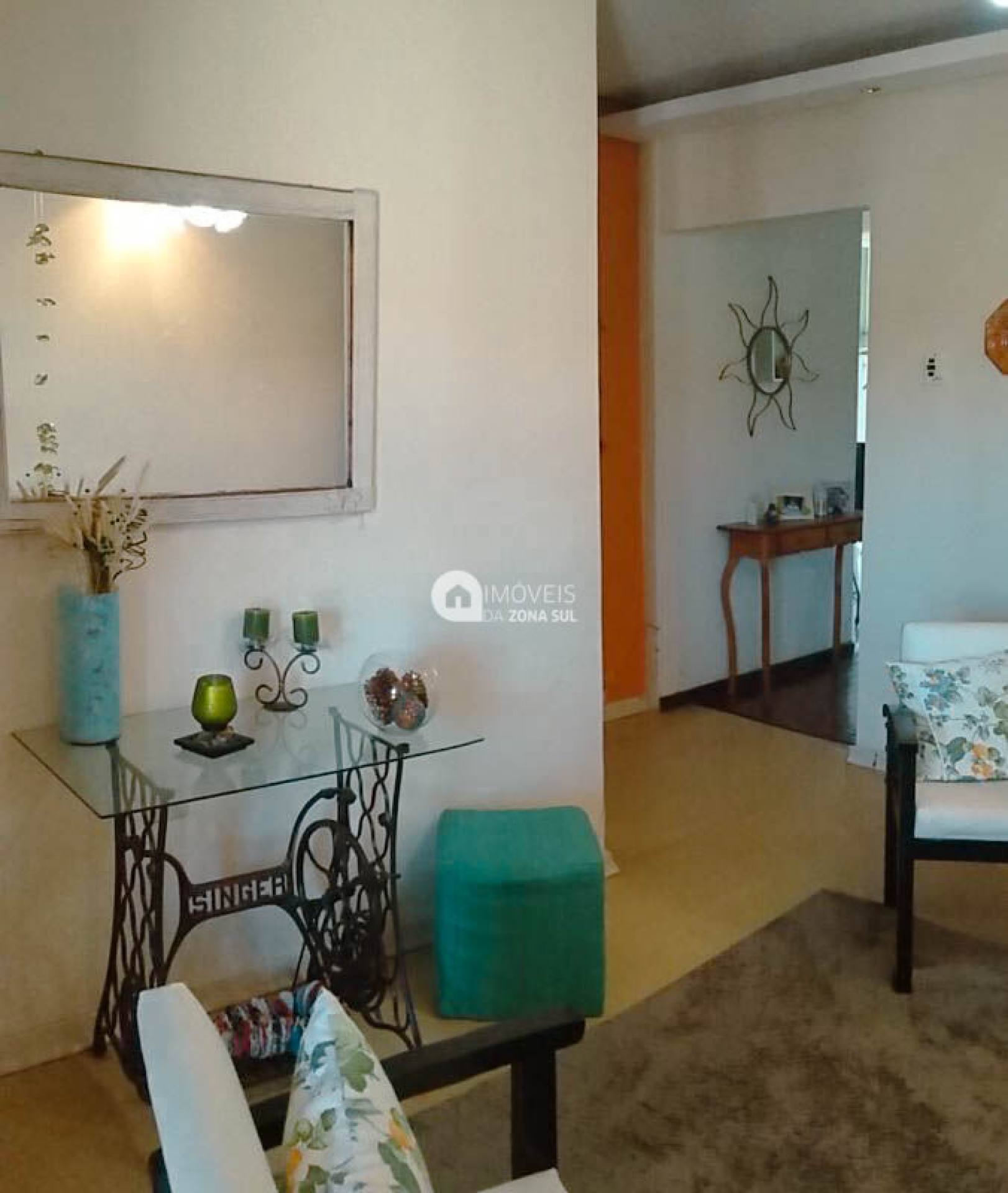 Ótima Casa Térrea com 3 Dormitórios na Hípica
