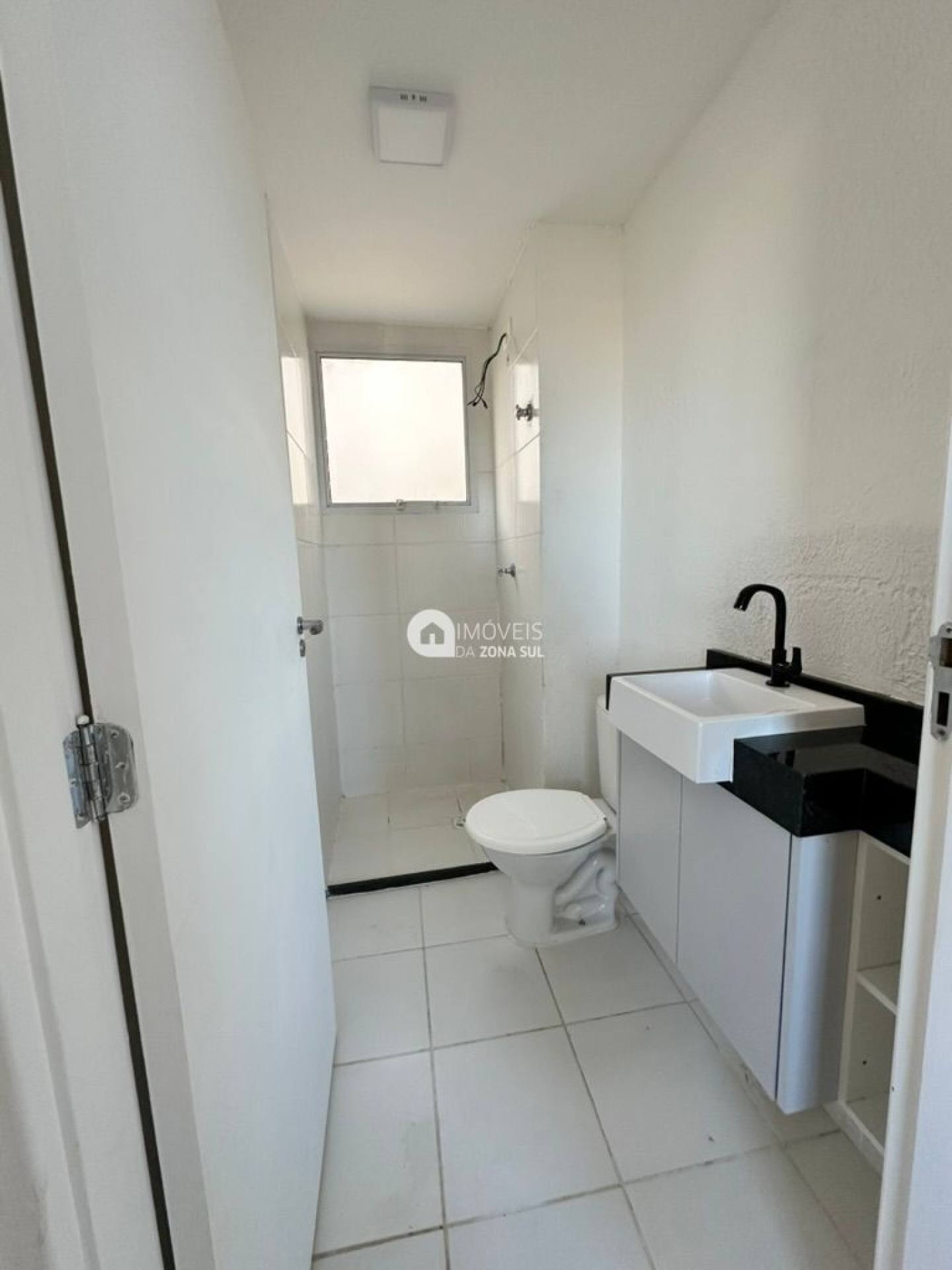 Apartamento para Vender com 1 vaga de garagem com 2 quartos 1 banheiro no bairro Restinga em Porto Alegre/RS