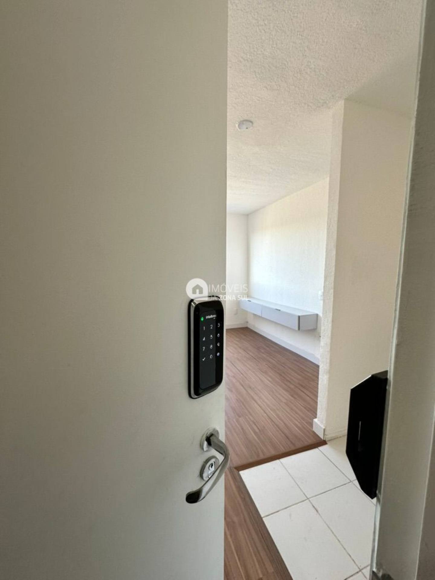 Apartamento para Vender com 1 vaga de garagem com 2 quartos 1 banheiro no bairro Restinga em Porto Alegre/RS