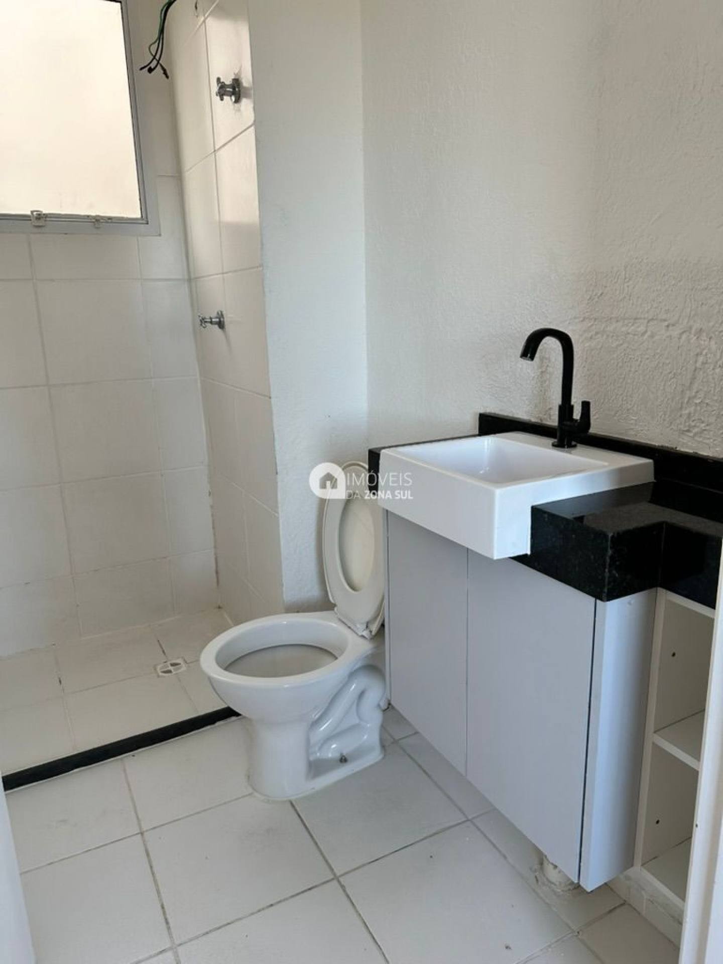 Apartamento para Vender com 1 vaga de garagem com 2 quartos 1 banheiro no bairro Restinga em Porto Alegre/RS