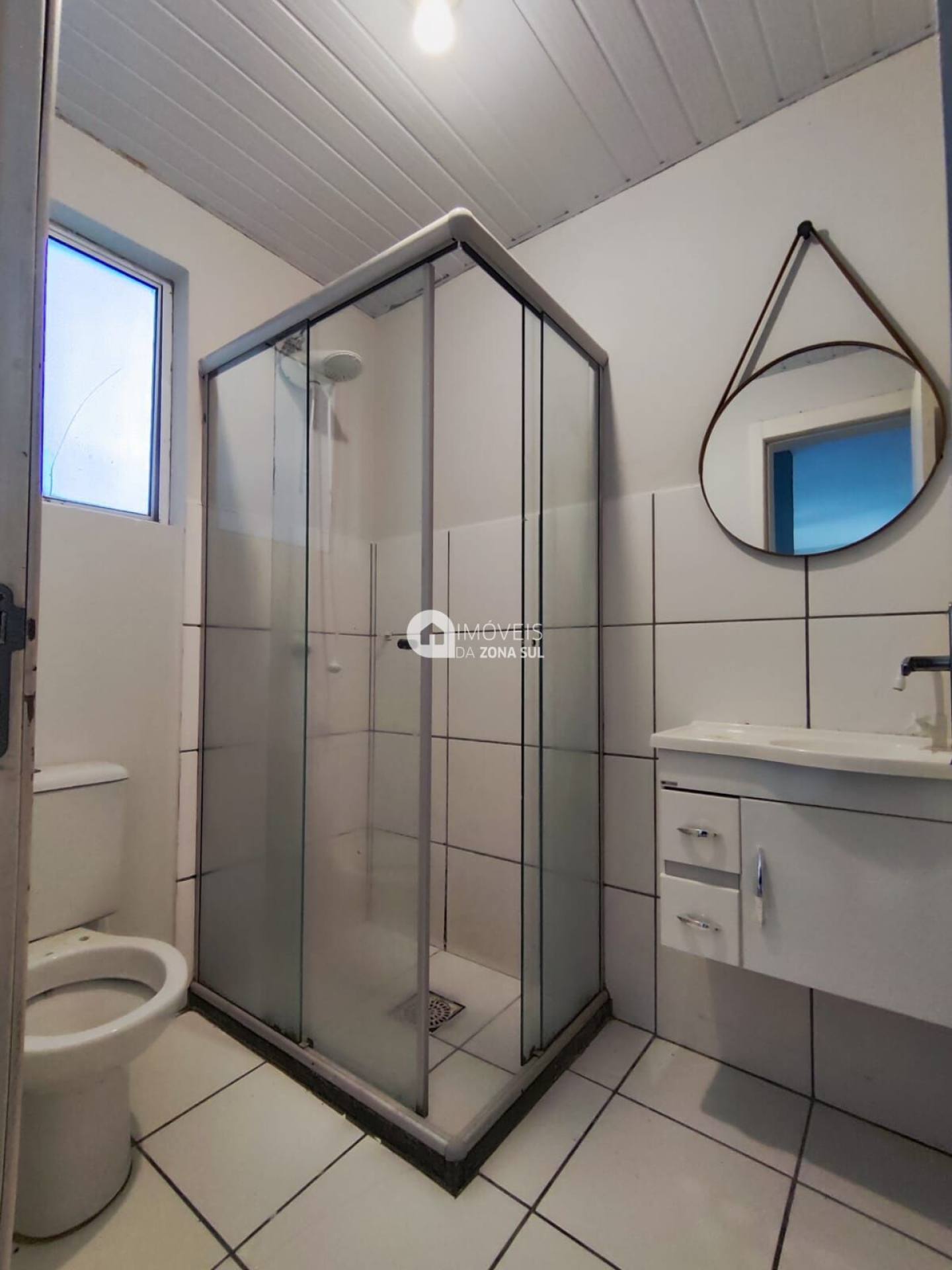 Ótimo Apartamento Reformado 2D na Restinga