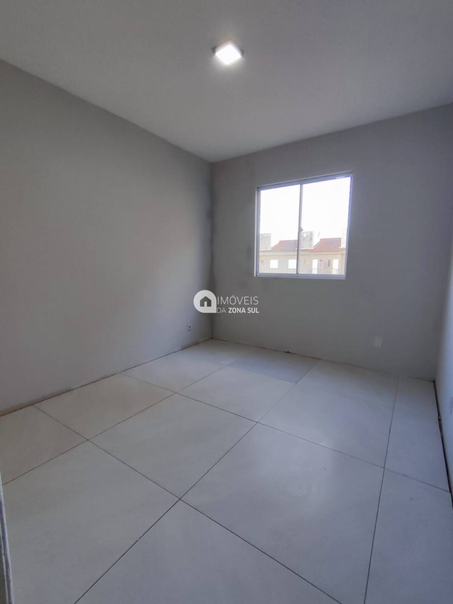 Ótimo Apartamento Reformado 2D na Restinga