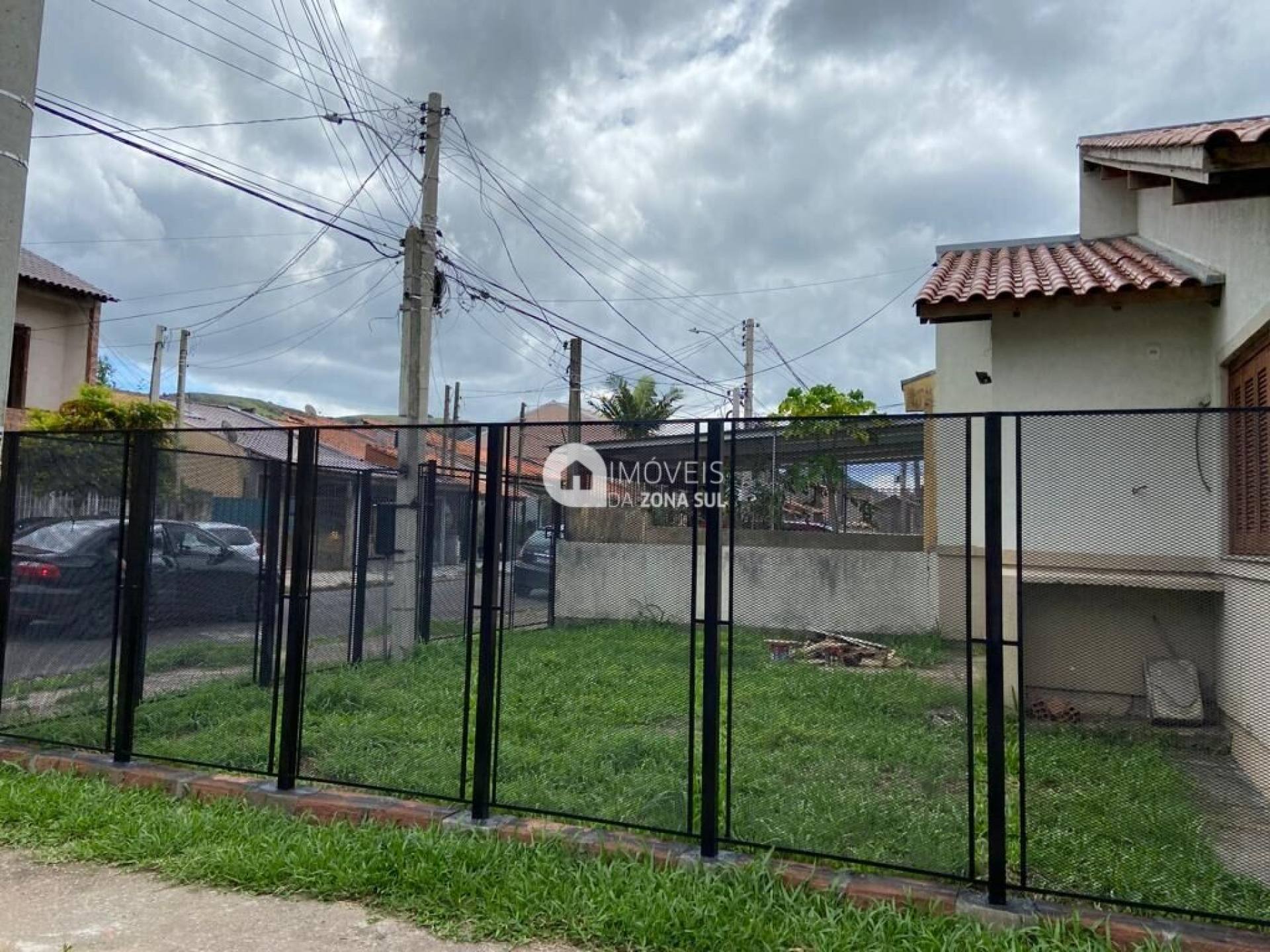 Casa para Vender com 1 vaga de garagem com 2 quartos 1 banheiro no bairro Hípica em Porto Alegre/RS