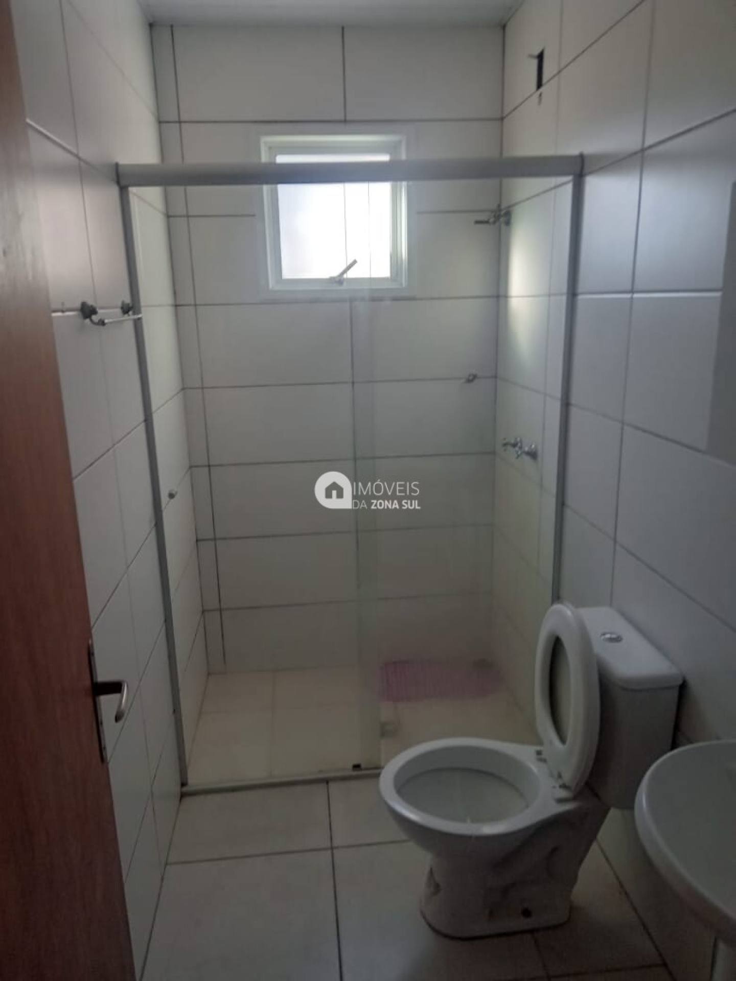 Sobrado para Vender com 1 vaga de garagem com 2 quartos 1 banheiro no bairro Restinga em Porto Alegre/RS