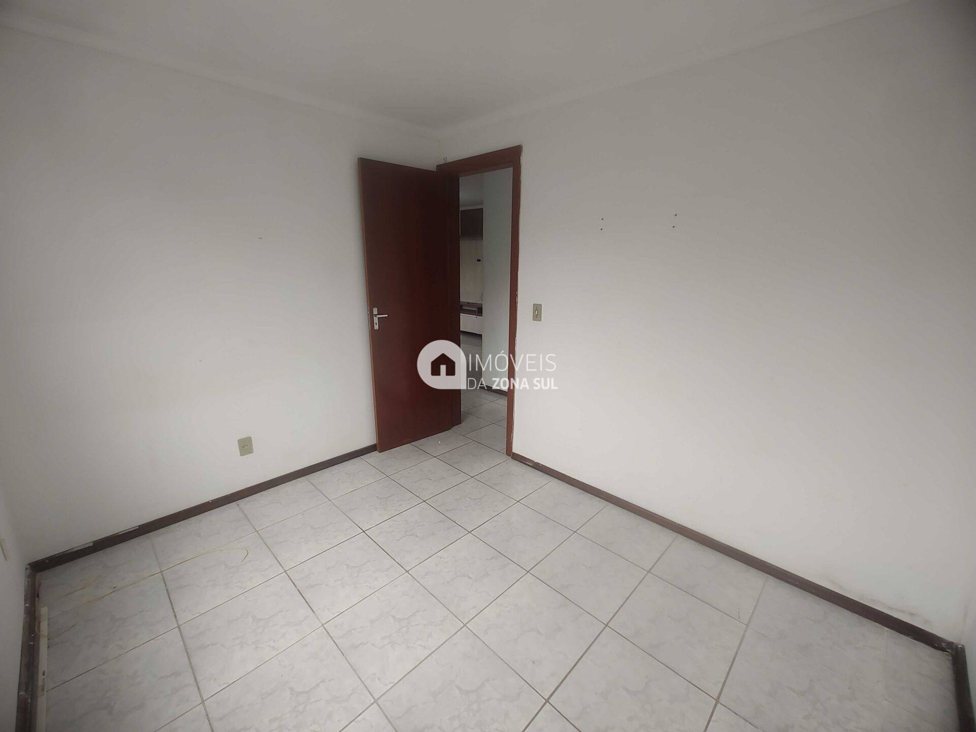 Apartamento para Vender com 1 vaga de garagem com 2 quartos 1 banheiro no bairro Campo Novo em Porto Alegre/RS