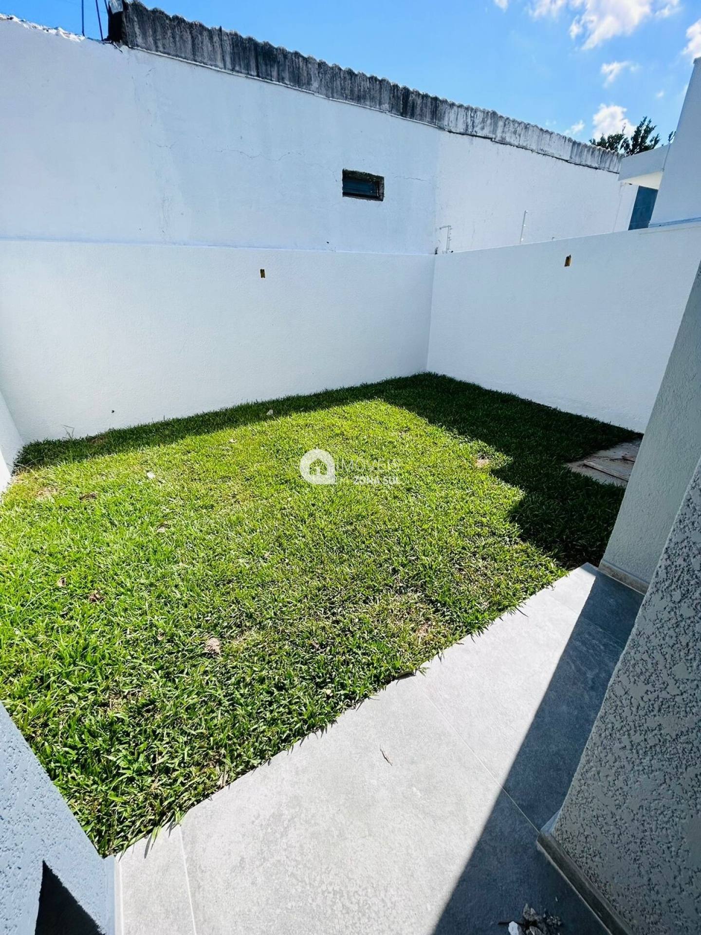 Casa para Vender com 1 vaga de garagem com 3 quartos 2 banheiros 1 suíte no bairro Aberta dos Morros em Porto Alegre/RS