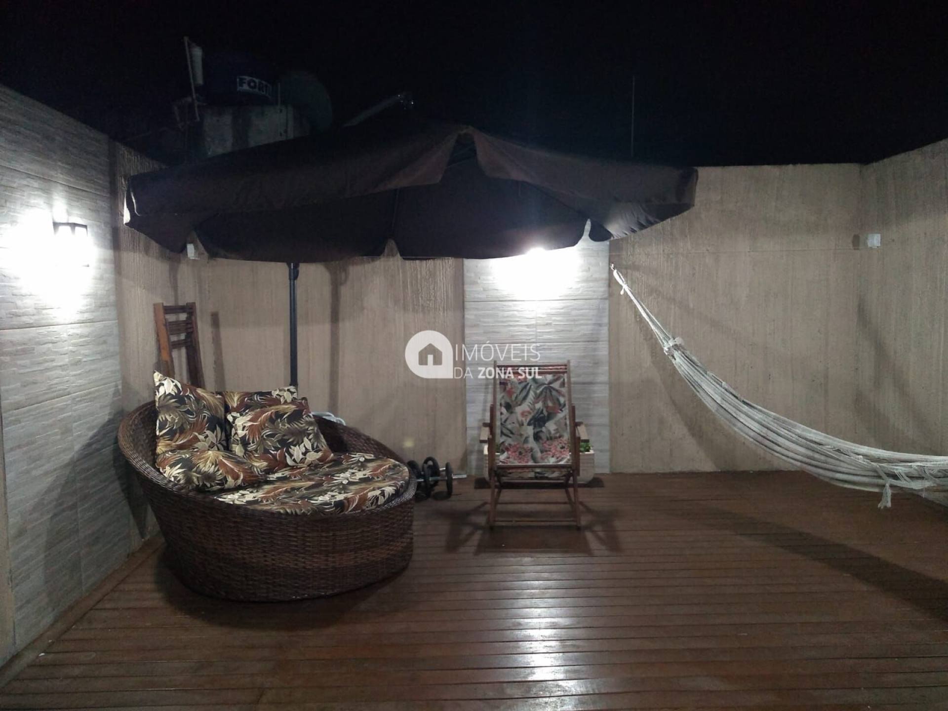 Ótimo sobrado em Condomínio Fechado na Hípica