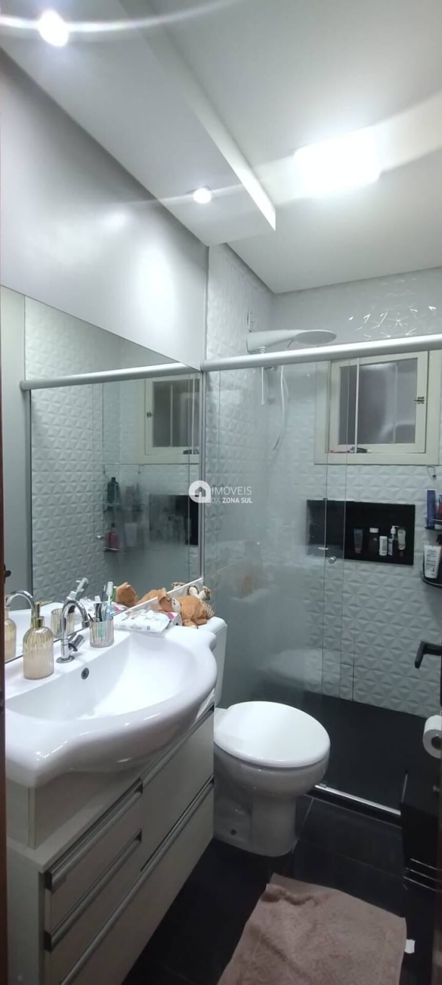 Casa para Vender com 2 vagas de garagem com 2 quartos 1 banheiro no bairro Restinga em Porto Alegre/RS