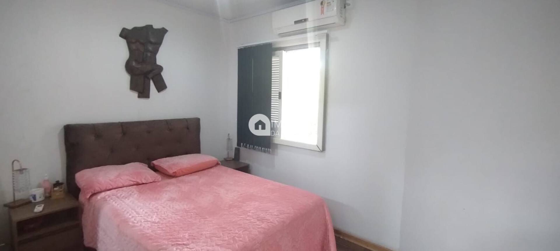 Casa para Vender com 2 vagas de garagem com 2 quartos 1 banheiro no bairro Restinga em Porto Alegre/RS