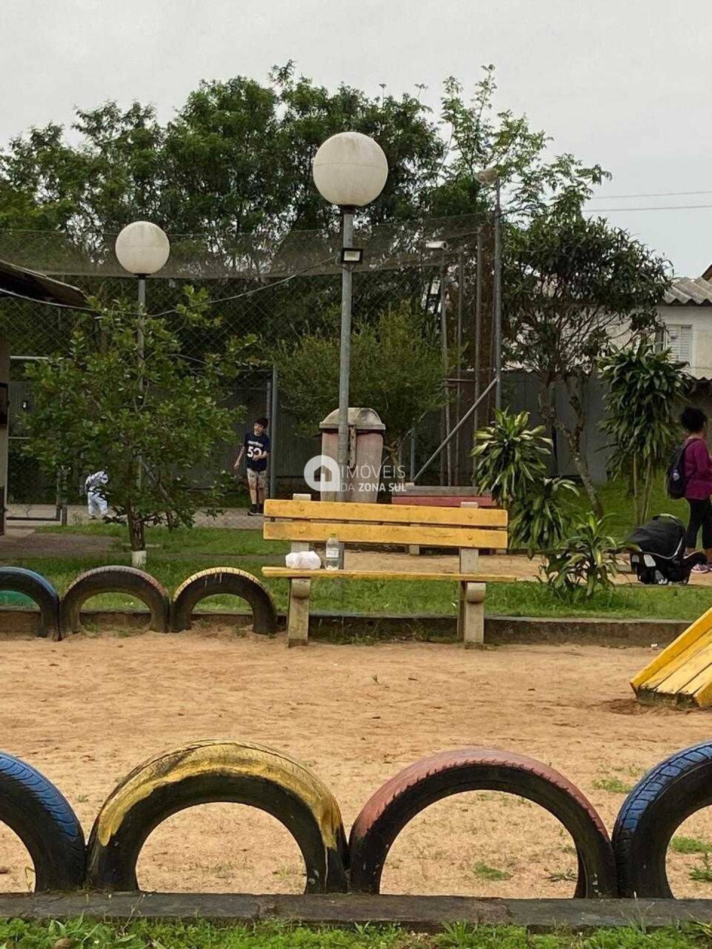 Apartamento para Vender com 1 vaga de garagem com 2 quartos 1 banheiro no bairro Campo Novo em Porto Alegre/RS