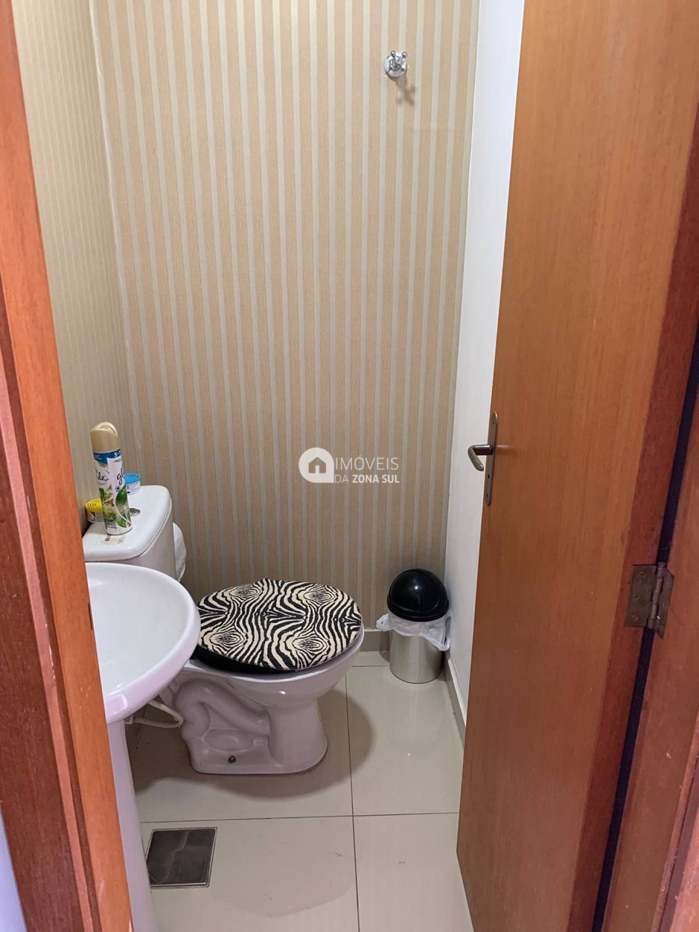 Sobrado em Condomínio Fechado na Restinga
