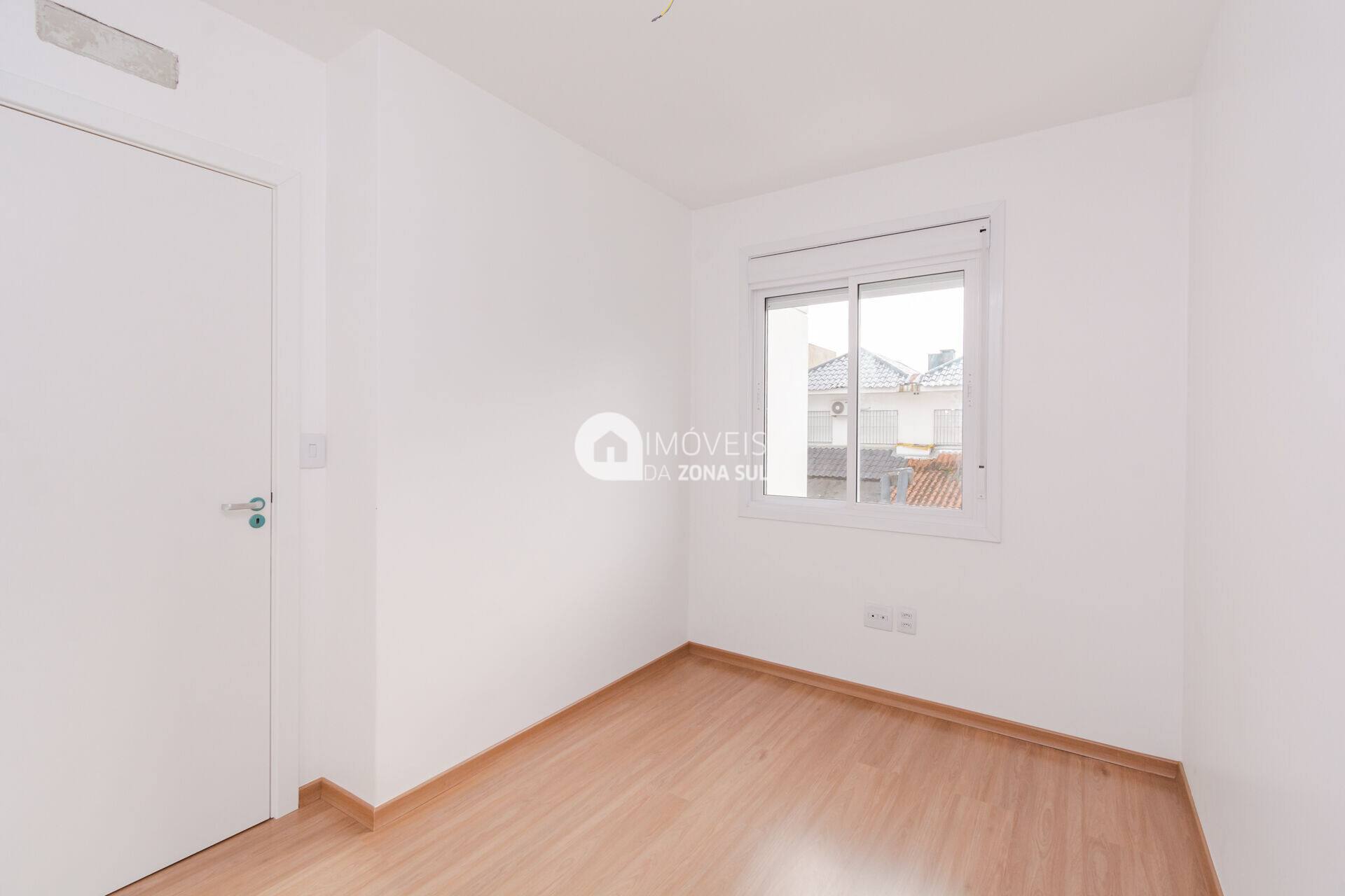 Lindo sobrado de 3 dormitórios, incluindo uma suíte, em uma localização privilegiada no prestigioso Hípica Boulevard