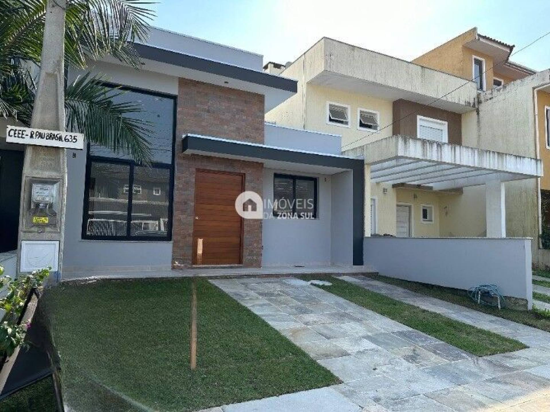 Casa para Vender com 2 vagas de garagem com 3 quartos 2 banheiros 1 suíte no bairro Hípica em Porto Alegre/RS