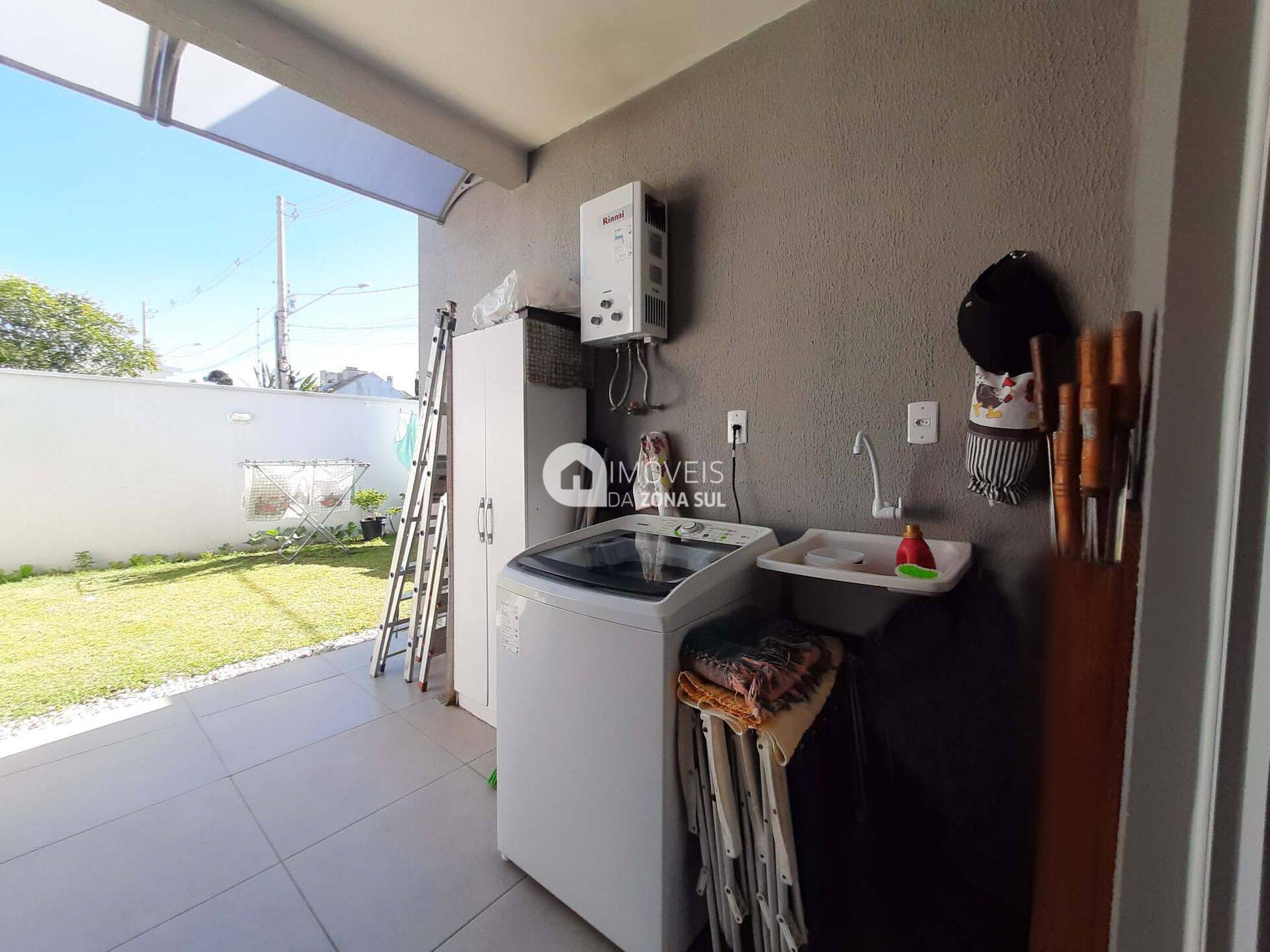 Linda Casa Térrea de 2 Dormitórios, sendo 1 suíte no Lagos de Nova Ipanema