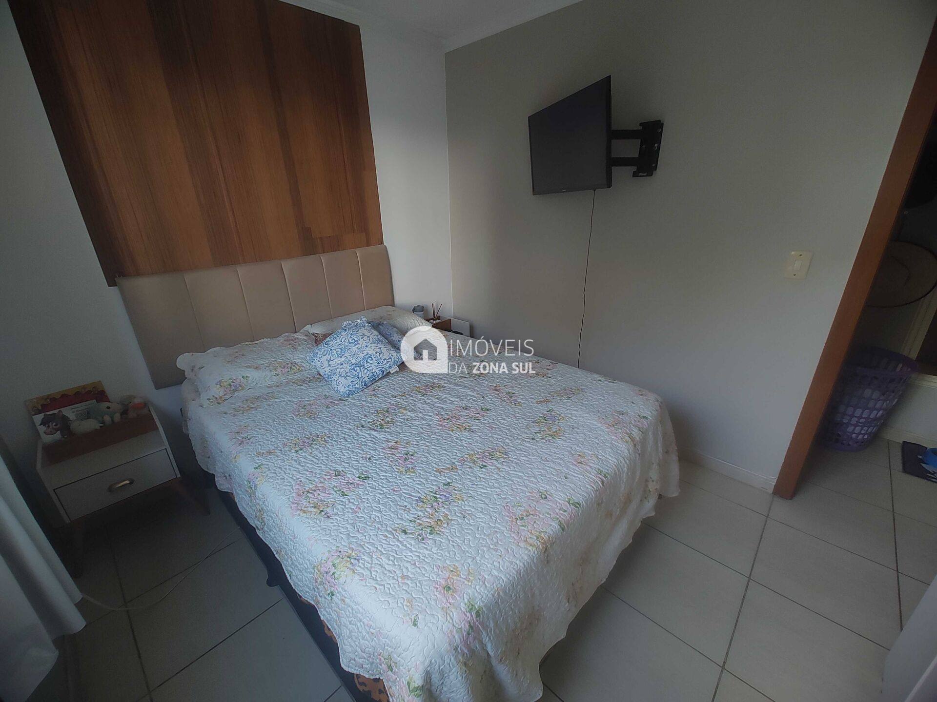Apartamento para Vender com 1 vaga de garagem com 2 quartos 1 banheiro no bairro Campo Novo em Porto Alegre/RS
