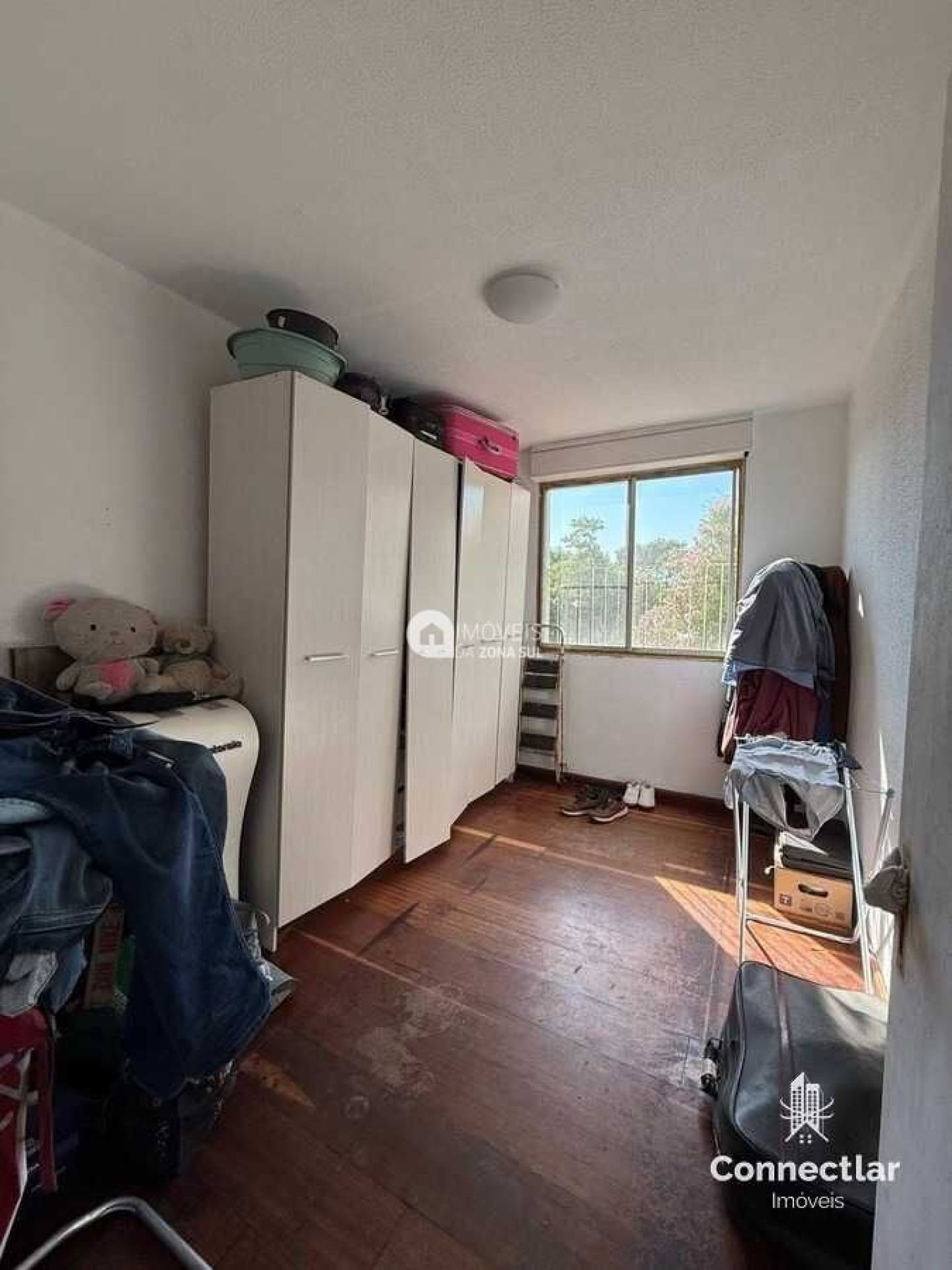 Apartamento para Vender com 1 vaga de garagem com 3 quartos 1 banheiro no bairro Jardim Sabará em Porto Alegre/RS