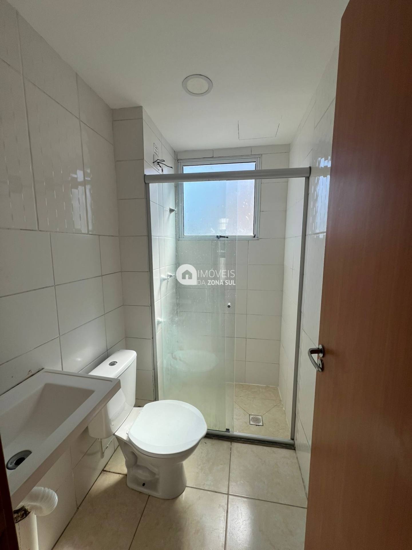 Apartamento para Vender com 1 vaga de garagem com 2 quartos 1 banheiro no bairro Vila Nova em Porto Alegre/RS