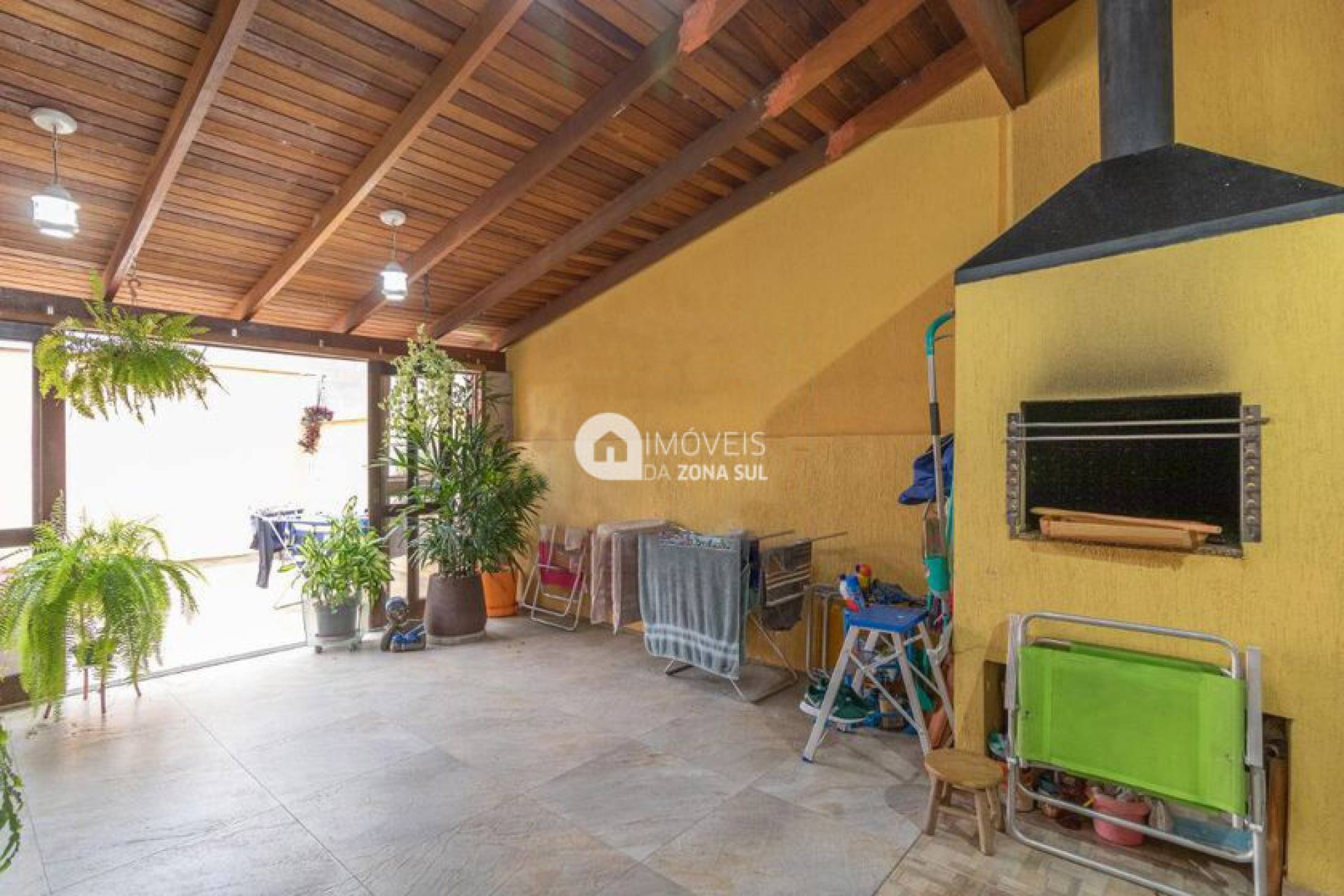 Casa para Vender com 1 vaga de garagem com 3 quartos 2 banheiros 1 suíte no bairro Aberta dos Morros em Porto Alegre/RS