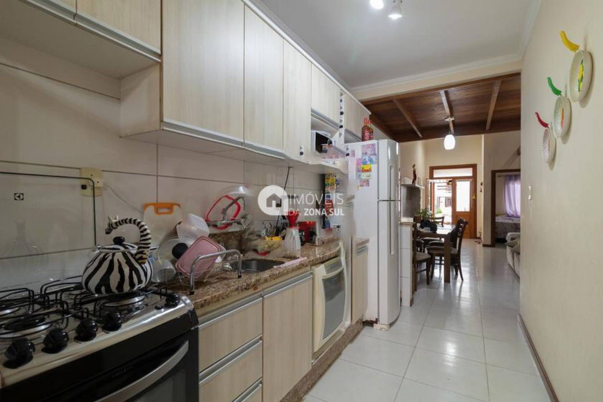Casa para Vender com 1 vaga de garagem com 3 quartos 2 banheiros 1 suíte no bairro Aberta dos Morros em Porto Alegre/RS