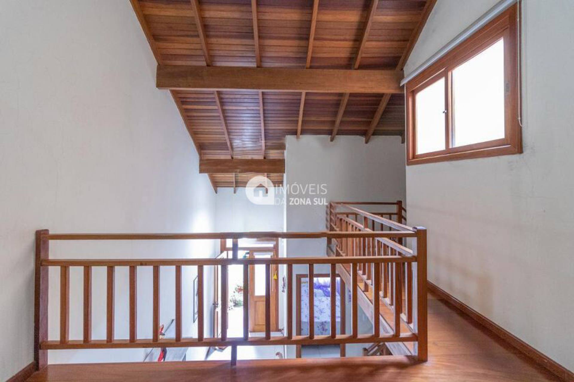 Casa para Vender com 1 vaga de garagem com 3 quartos 2 banheiros 1 suíte no bairro Aberta dos Morros em Porto Alegre/RS
