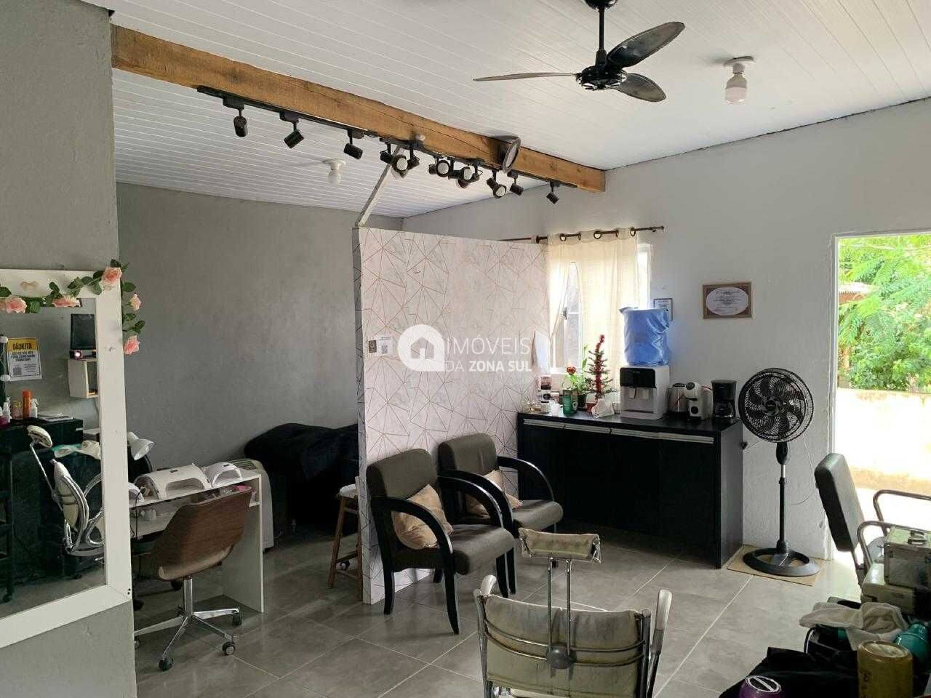 Casa para Vender com 4 vagas de garagem com 2 quartos 2 banheiros no bairro Belém Velho em Porto Alegre/RS
