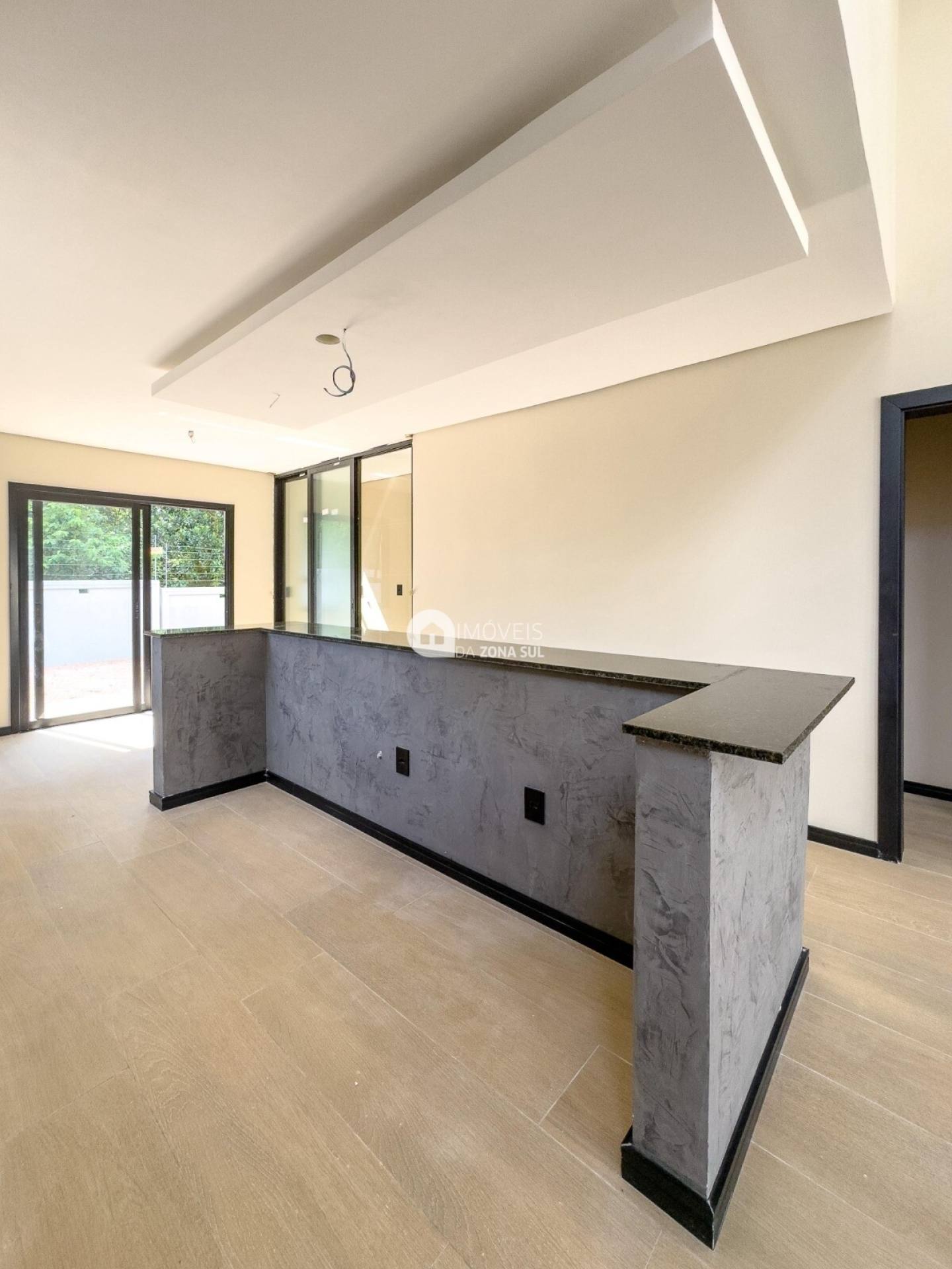 Casa para Vender com 2 vagas de garagem com 3 quartos 2 banheiros 1 suíte no bairro Hípica em Porto Alegre/RS