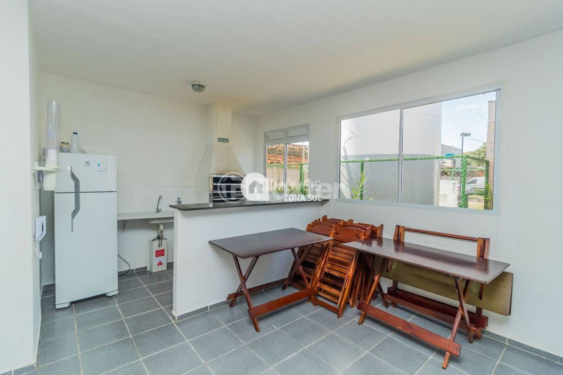 Apartamento para Vender com 1 vaga de garagem com 2 quartos 1 banheiro no bairro Ipanema em Porto Alegre/RS