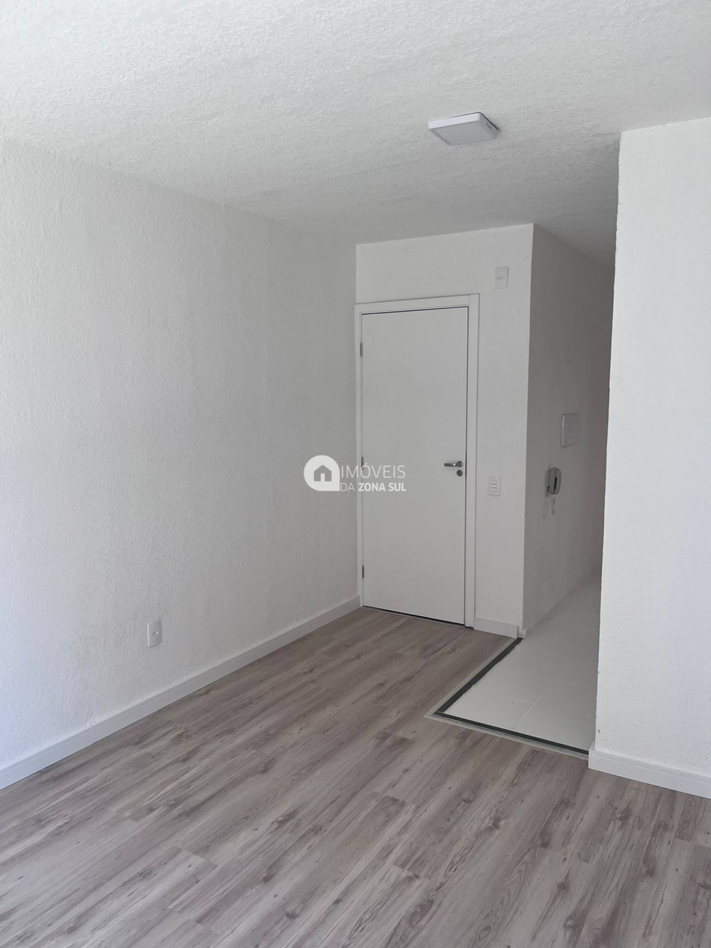 Apartamento para Vender com 1 vaga de garagem com 2 quartos 1 banheiro no bairro Ipanema em Porto Alegre/RS