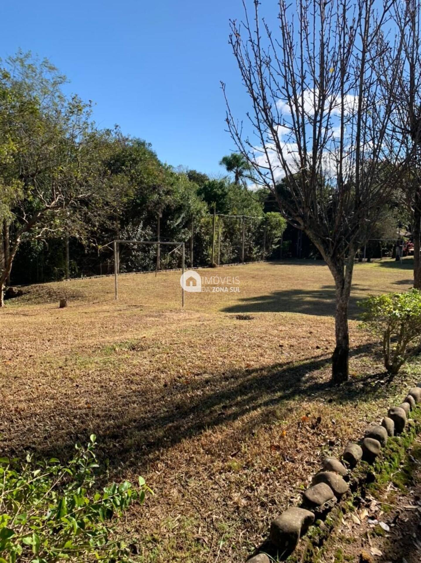 Sítio para Vender com 1 quarto 2 banheiros no bairro Lageado em Porto Alegre/RS