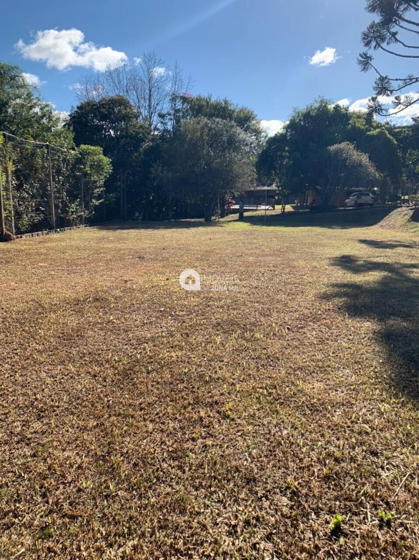 Sítio para Vender com 1 quarto 2 banheiros no bairro Lageado em Porto Alegre/RS