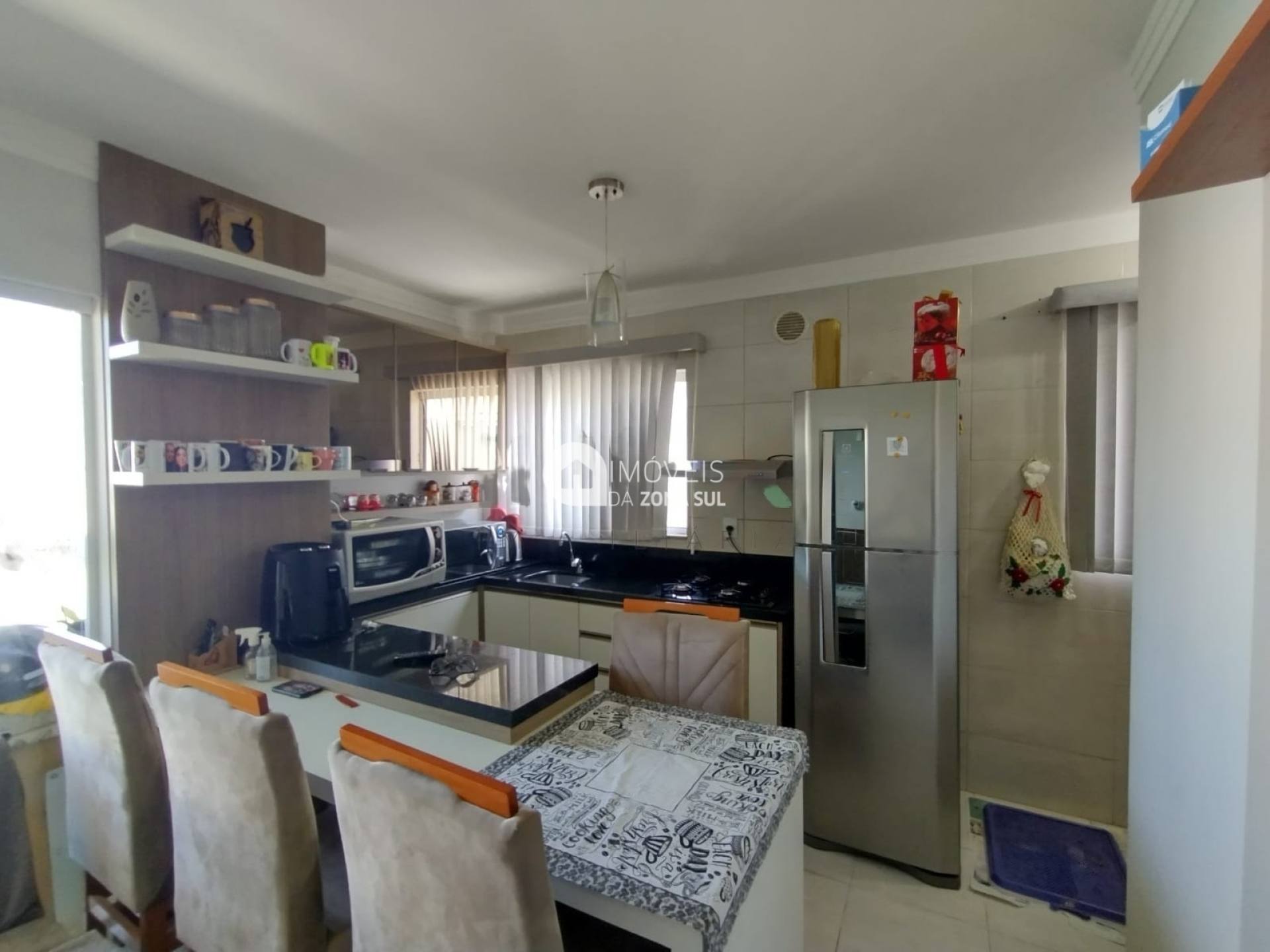 Apartamento para Vender com 1 vaga de garagem com 2 quartos 1 banheiro no bairro Santa Regina em Camboriú/SC