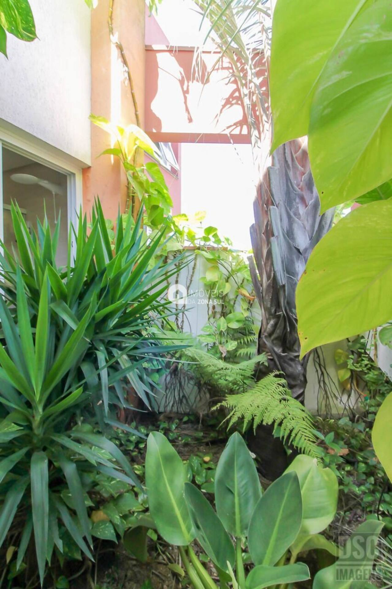 Ótima casa de 2 dormitórios + Escritório em Condomínio Fechado no Lagos de Nova Ipanema
