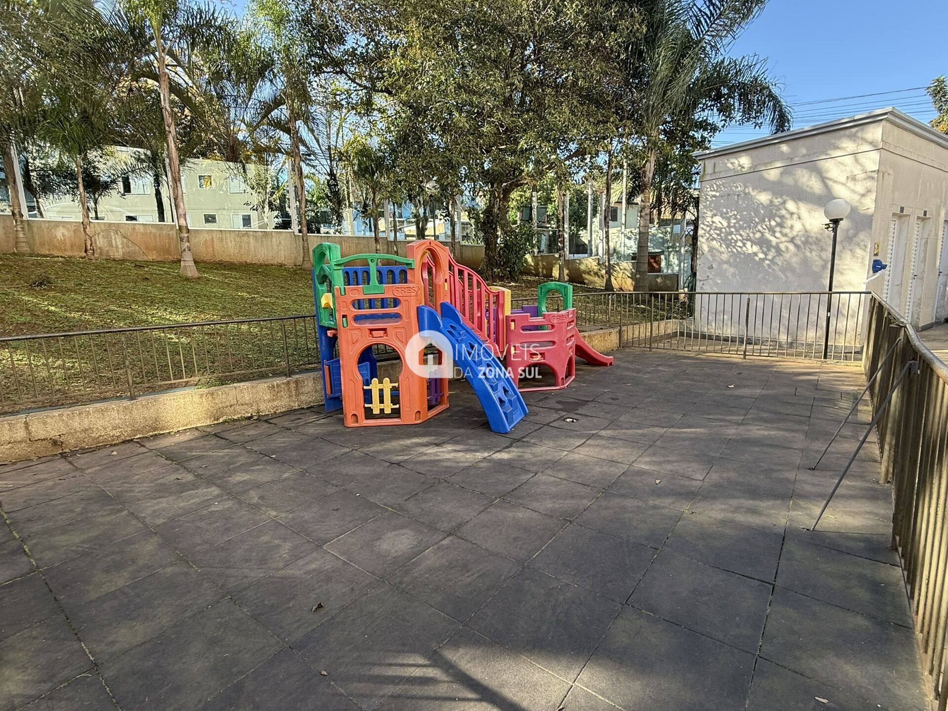 Apartamento para Vender com 1 vaga de garagem com 2 quartos 1 banheiro no bairro Vila Nova em Porto Alegre/RS