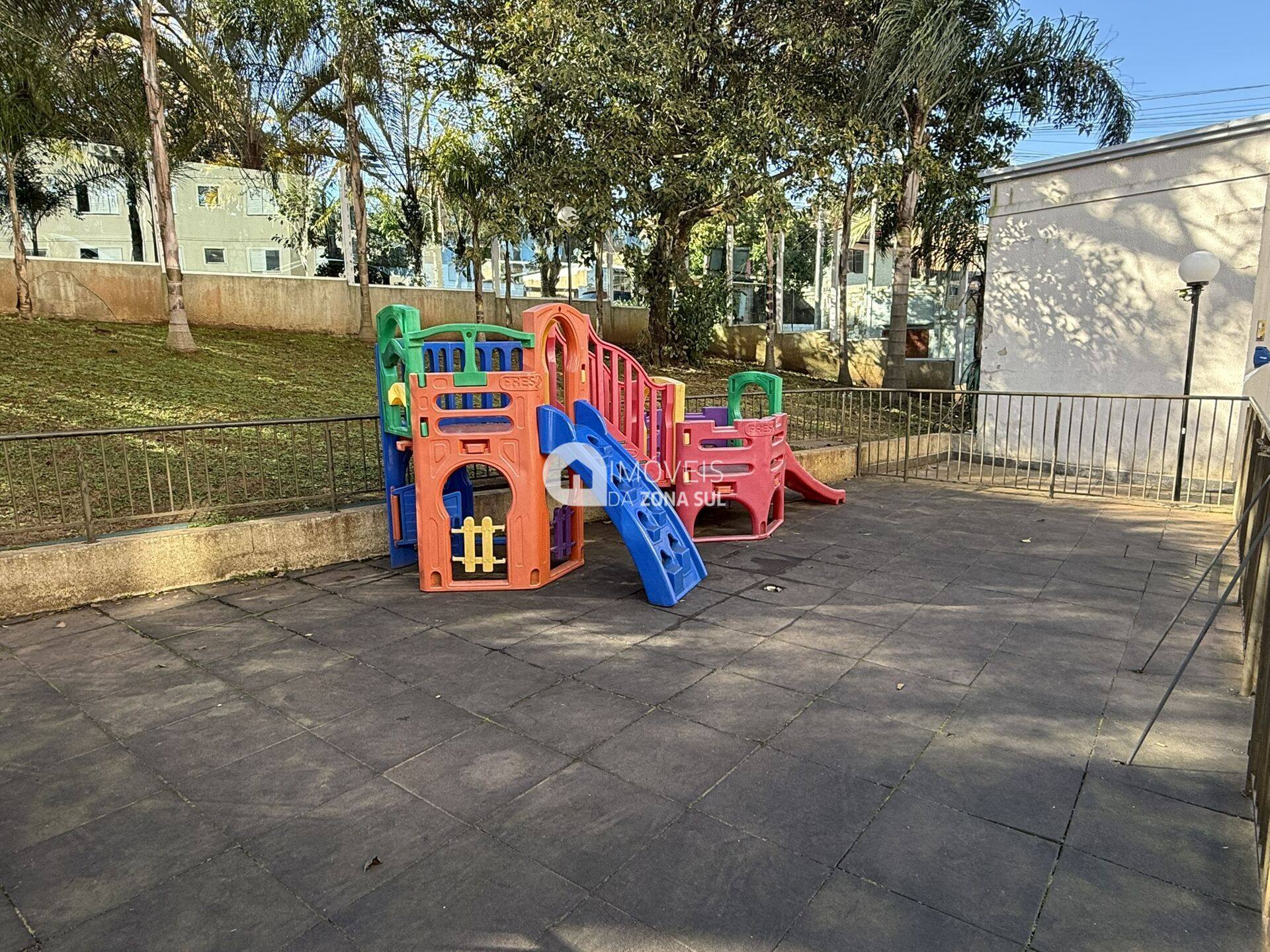 Apartamento para Vender com 1 vaga de garagem com 2 quartos 1 banheiro no bairro Vila Nova em Porto Alegre/RS
