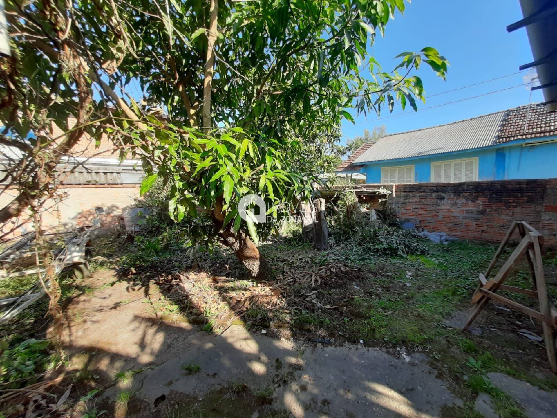 Casa Térrea de 3 dormitórios para locação no bairro Pronta Grossa
