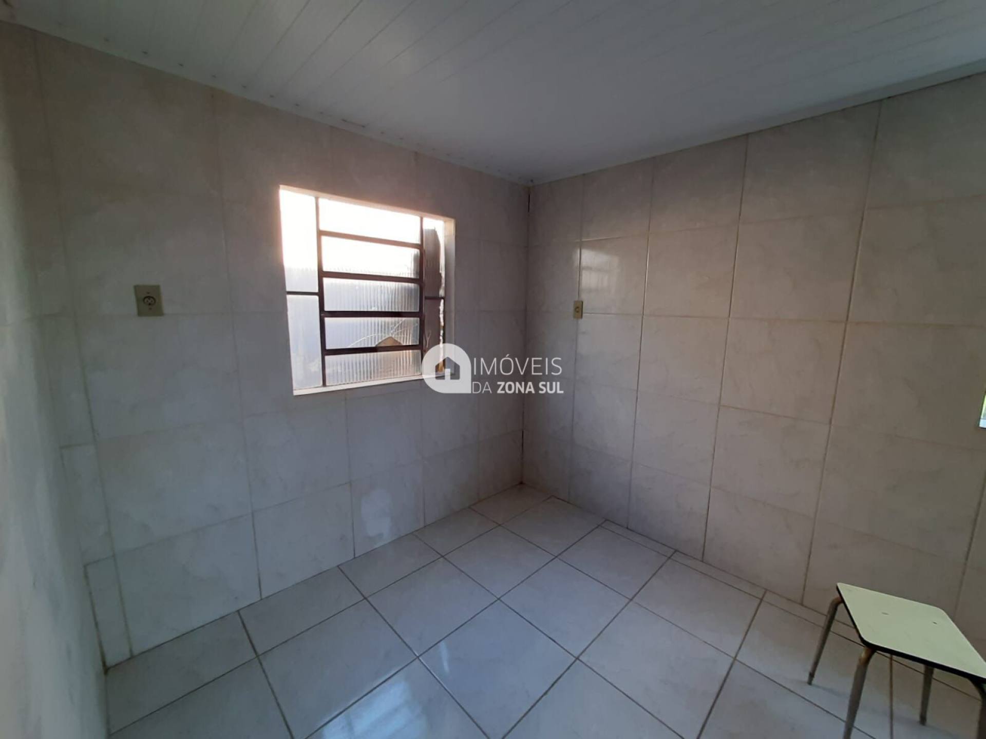 Casa Térrea de 3 dormitórios para locação no bairro Pronta Grossa