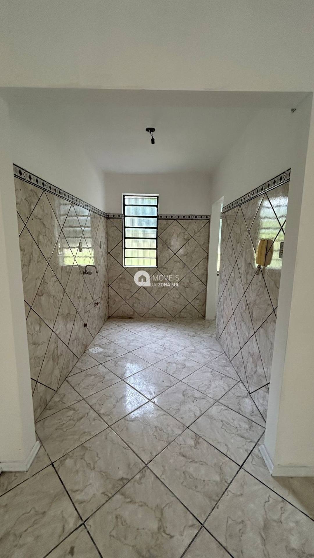 Apartamento para Vender com 2 quartos 1 banheiro no bairro Rubem Berta em Porto Alegre/RS